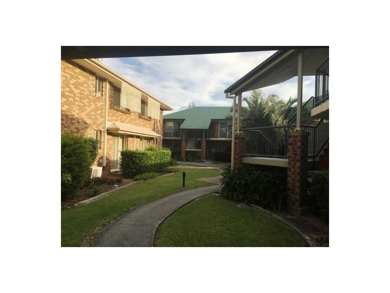 12 Ballantine Street, Chermside QLD 4032