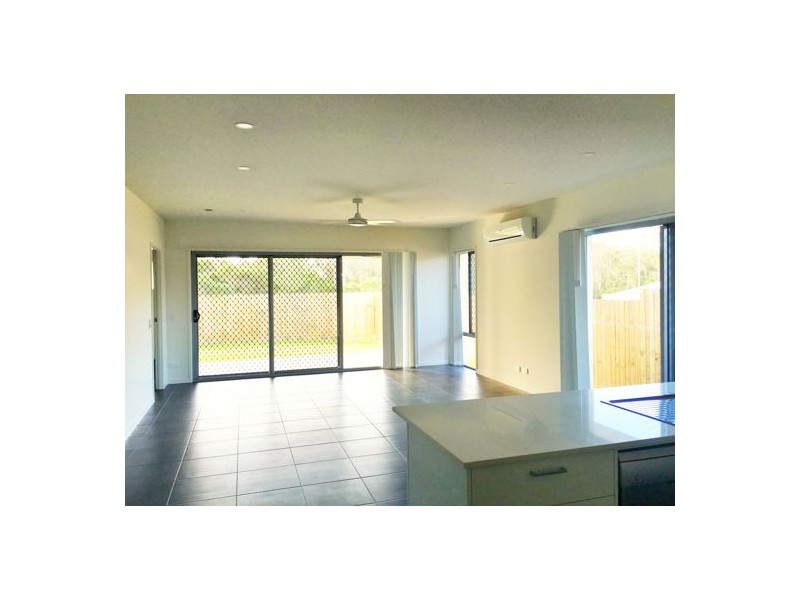 6 crinum circuit, Coomera QLD 4209