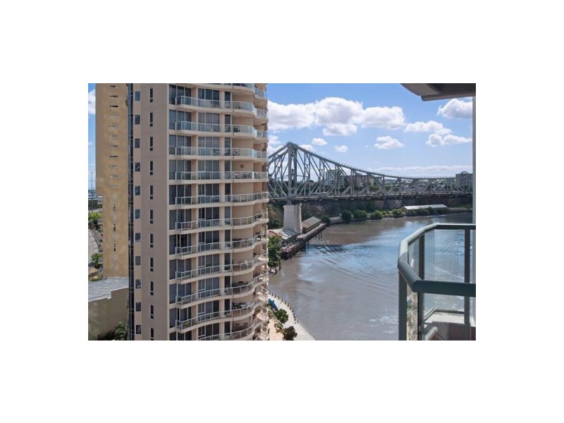 13F 35 Howard Street, Brisbane City QLD 4000