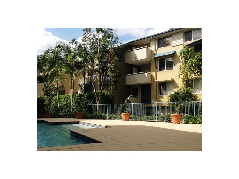 Unit33. 38 Vincent Street, Indooroopilly QLD 4068