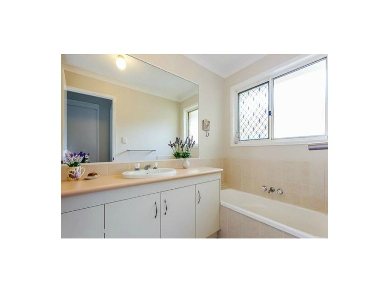 10 Narcissus Place, Calamvale QLD 4116