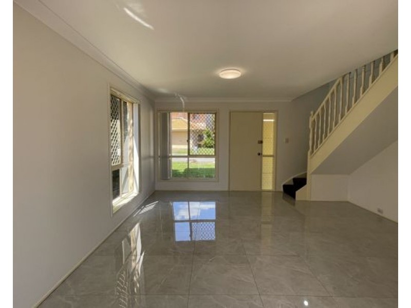 18/134 Hill Rd, Runcorn QLD 4113