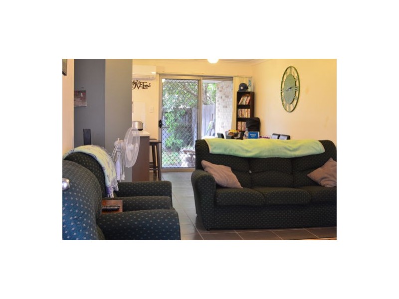 2/2 Rory Court, Calamvale QLD 4116