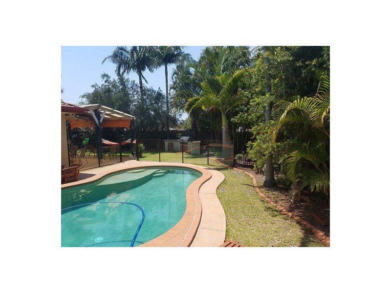 7 Bellevista Crescent, Wellington Point QLD 4160