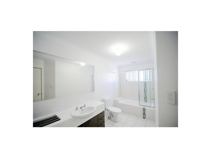 Unit 24 15 James Edward Street, Richlands QLD 4077