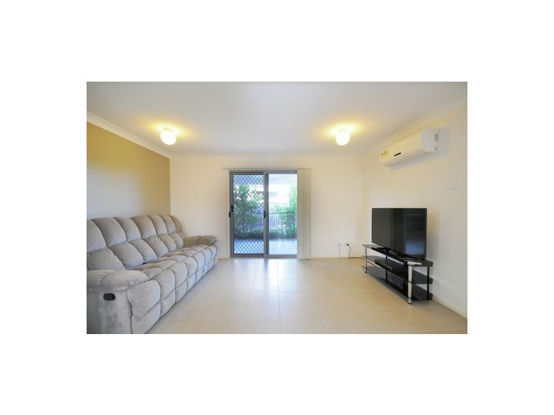 21 15 James Edward St., Richlands QLD 4077