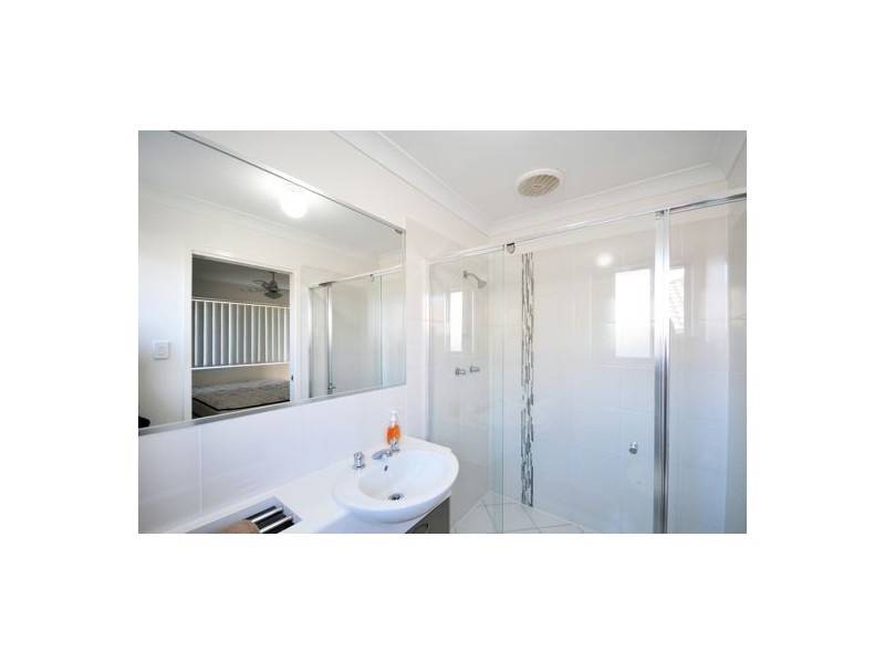 21 15 James Edward St., Richlands QLD 4077