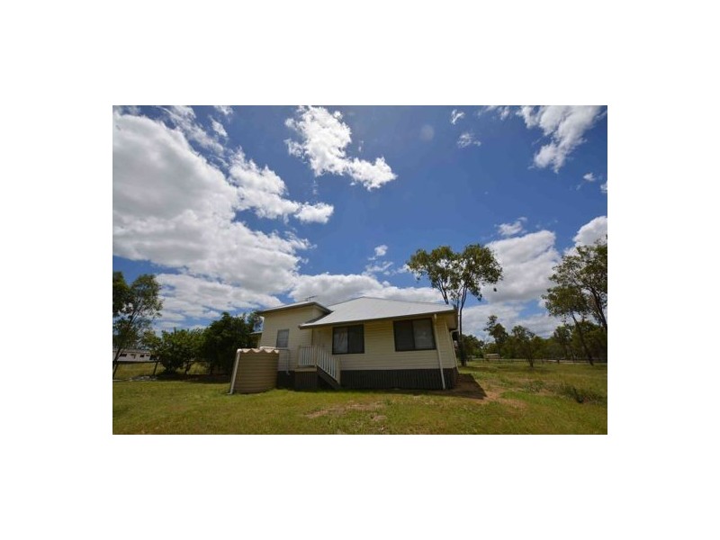 160 Lakes Drive, Laidley Heights QLD 4341