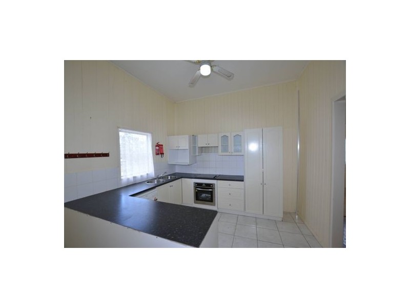 160 Lakes Drive, Laidley Heights QLD 4341