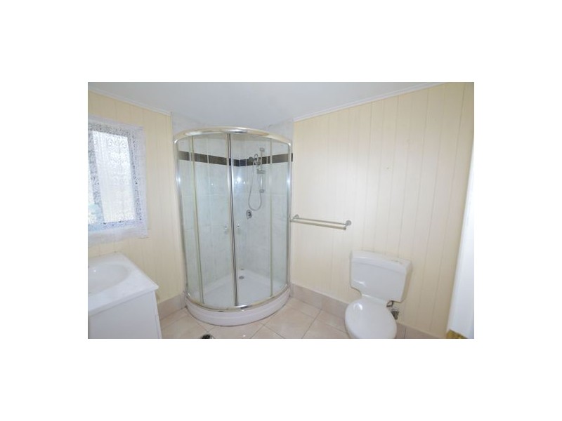160 Lakes Drive, Laidley Heights QLD 4341