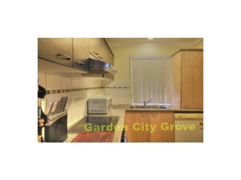 25 Buckingham Place, Eight Mile Plains QLD 4113