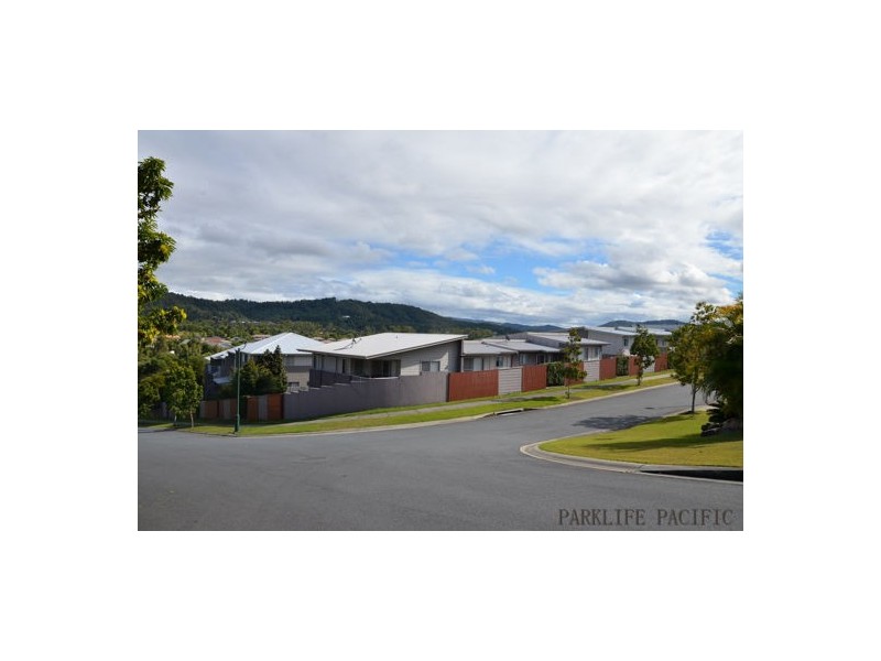 20/2 Sangster Cres, Pacific Pines QLD 4211