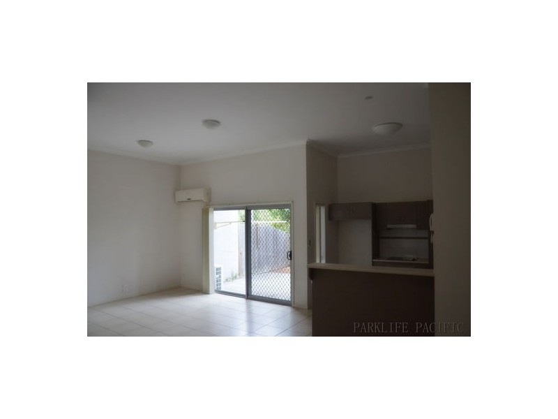 20/2 Sangster Cres, Pacific Pines QLD 4211