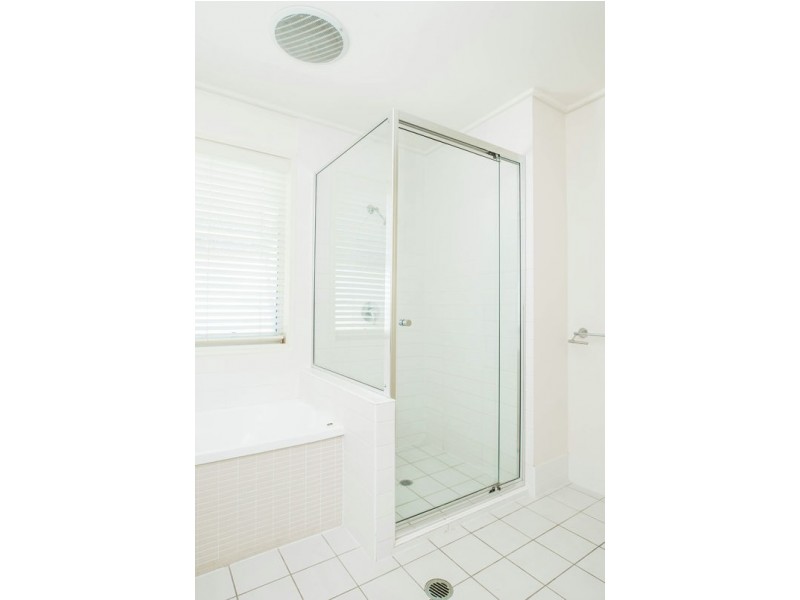 6/68 Pulgul Street, Urangan QLD 4655