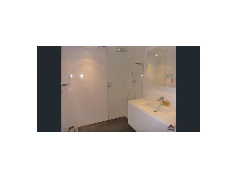 12 Macquarie Street, Teneriffe QLD 4005