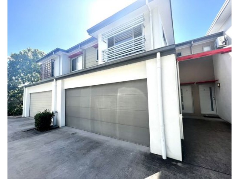 5/37 Witheren Circuit, Pacific Pines QLD 4211