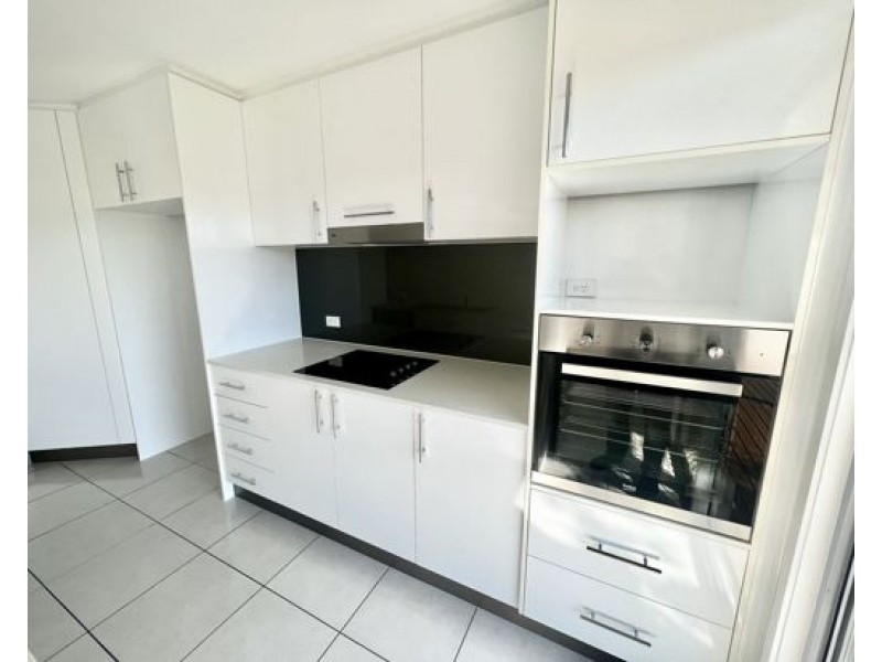 5/37 Witheren Circuit, Pacific Pines QLD 4211