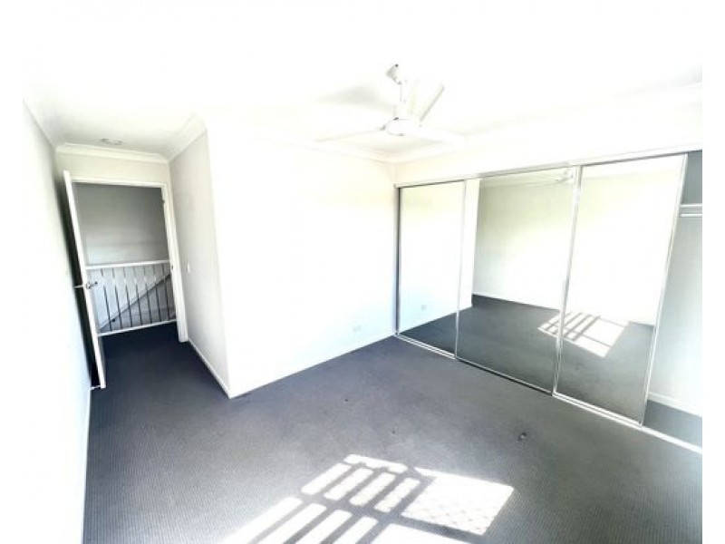 5/37 Witheren Circuit, Pacific Pines QLD 4211