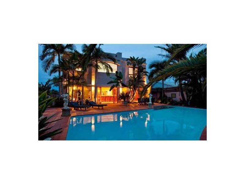 3 Fiesta Avenue, Surfers Paradise QLD 4217