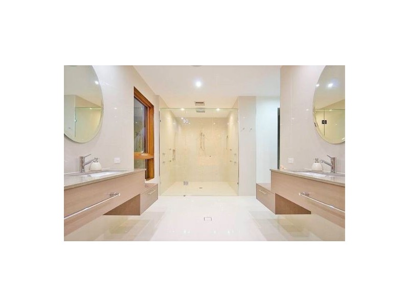 3 Fiesta Avenue, Surfers Paradise QLD 4217