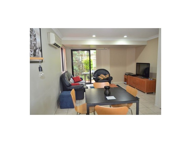 Unit 5/1158 Cavendish Road, Mount Gravatt East QLD 4122