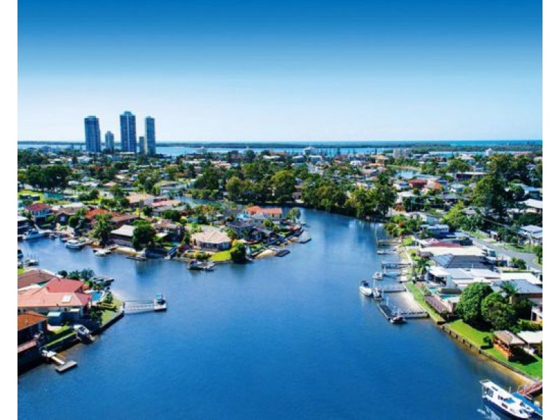 2103/5 Harbour side Court, Biggera Waters QLD 4216