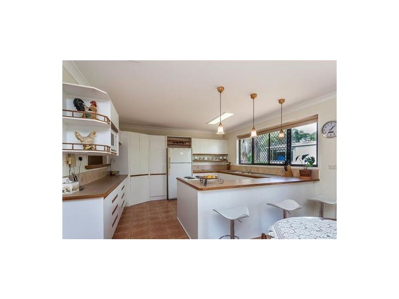 15 Turnbull St, Shailer Park QLD 4128