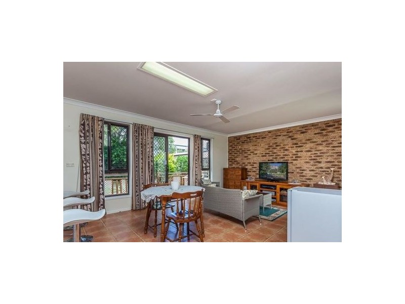 15 Turnbull St, Shailer Park QLD 4128