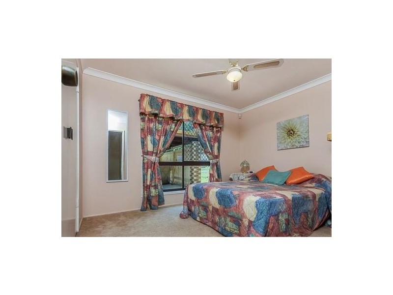 15 Turnbull St, Shailer Park QLD 4128