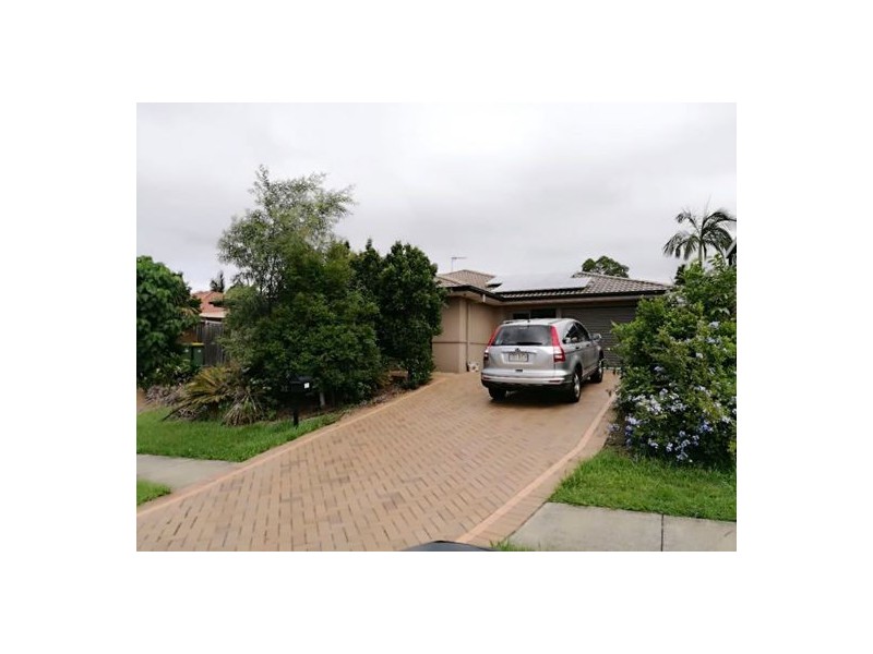 32 Crestwood Drive, Molendinar QLD 4214