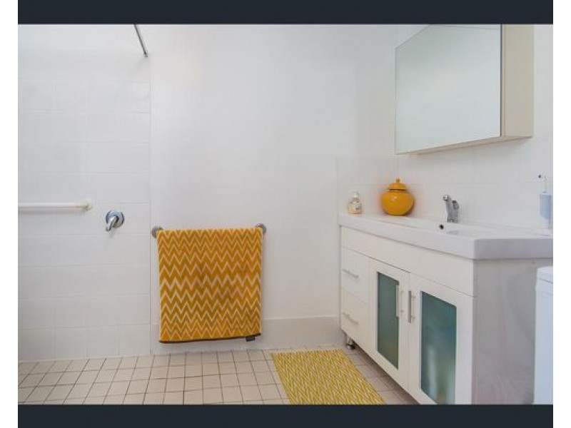 12 Ballantine Street, Chermside QLD 4032