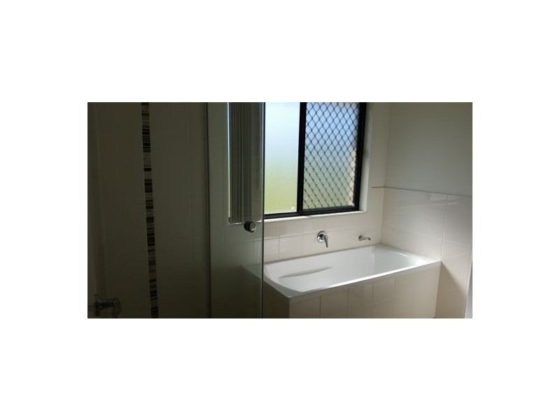 6 Brahminy CT, River Heads QLD 4655