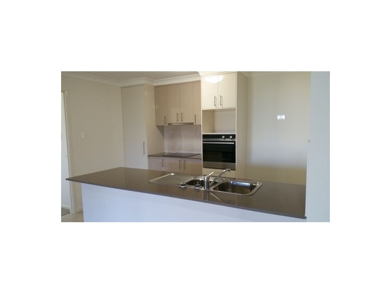 6 Brahminy CT, River Heads QLD 4655