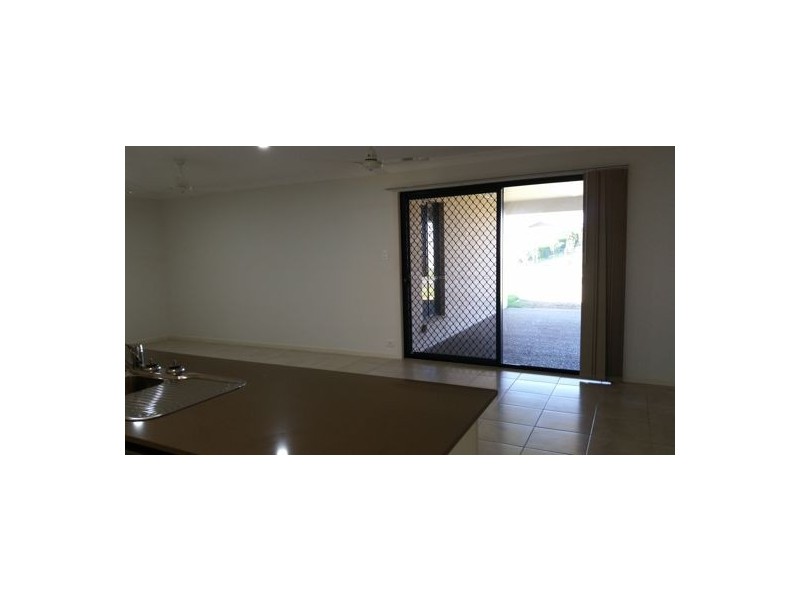 6 Brahminy CT, River Heads QLD 4655