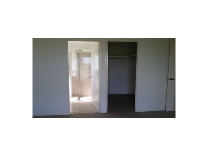 6 Brahminy CT, River Heads QLD 4655
