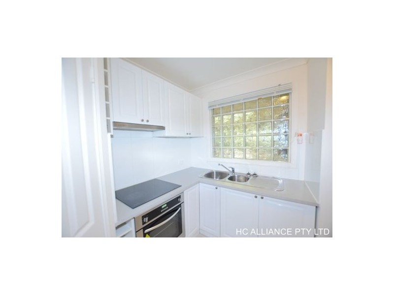 3 JARDINE COURT, Hillcrest QLD 4118