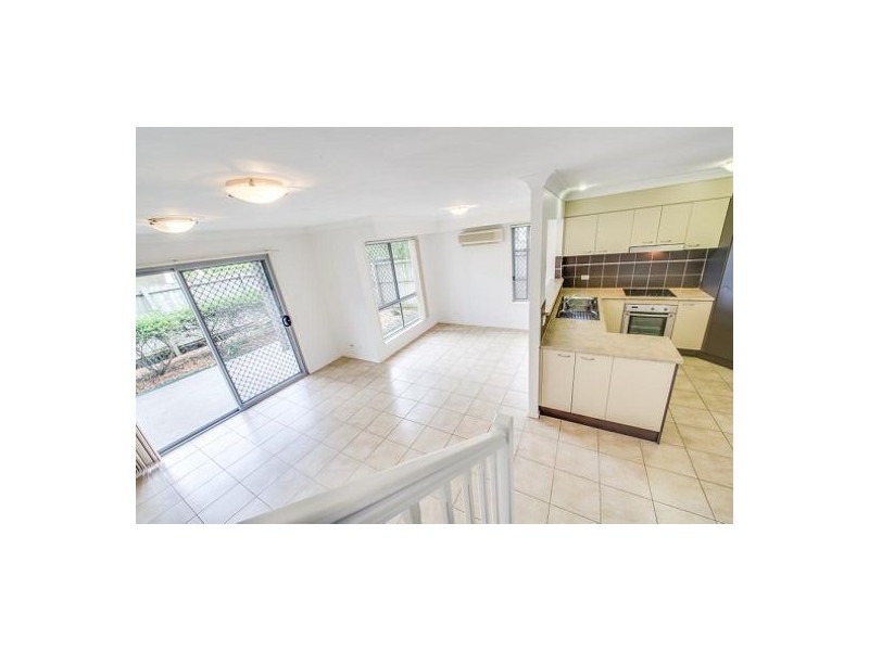 13 6 Myrtle Cresecent, Bridgeman Downs QLD 4035