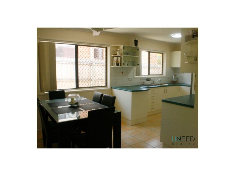 8 Headland Street, Sunnybank QLD 4109