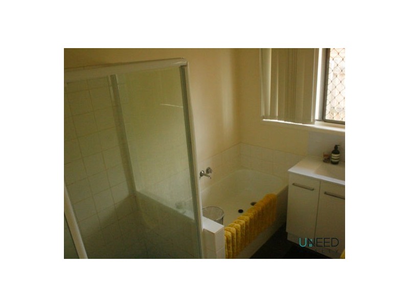 8 Headland Street, Sunnybank QLD 4109