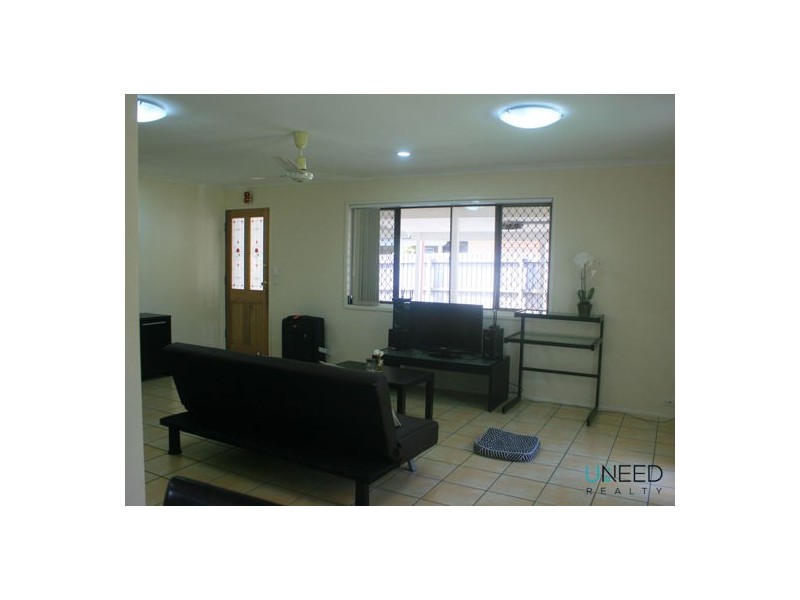 8 Headland Street, Sunnybank QLD 4109