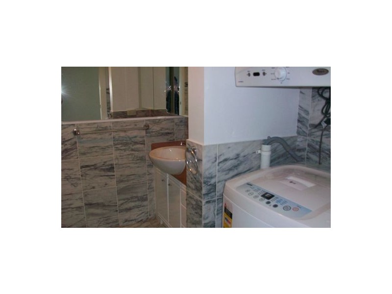 16/136 Oxlade Drive, New Farm QLD 4005