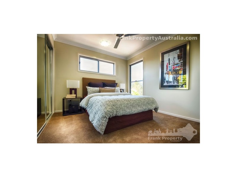 18 Whitley Street, Mount Gravatt East QLD 4122