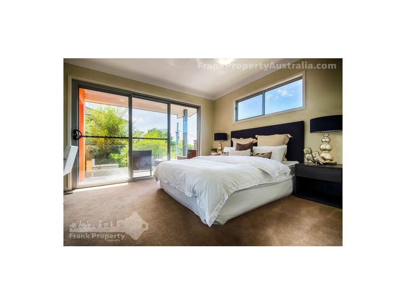 18 Whitley Street, Mount Gravatt East QLD 4122