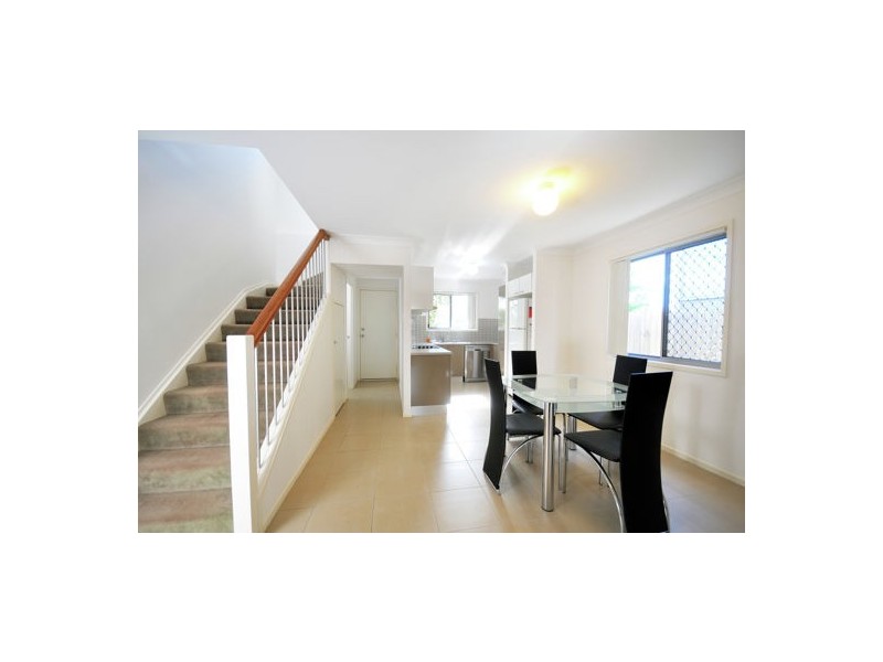 22 15 James Edward Street, Richlands QLD 4077