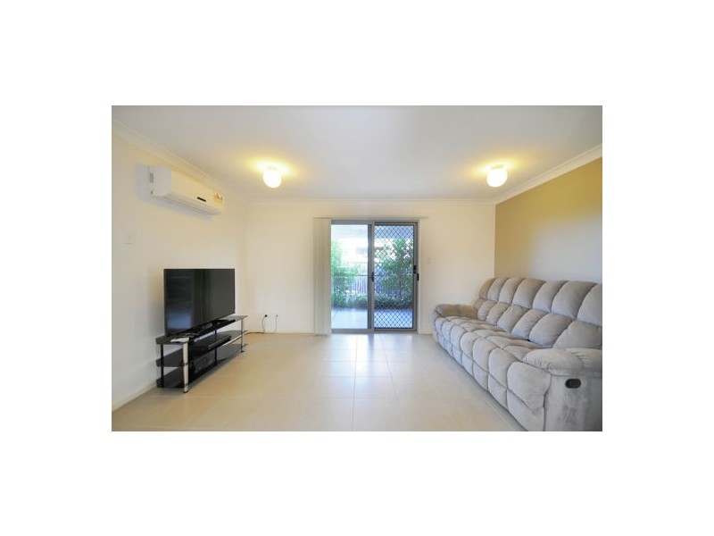 22 15 James Edward Street, Richlands QLD 4077