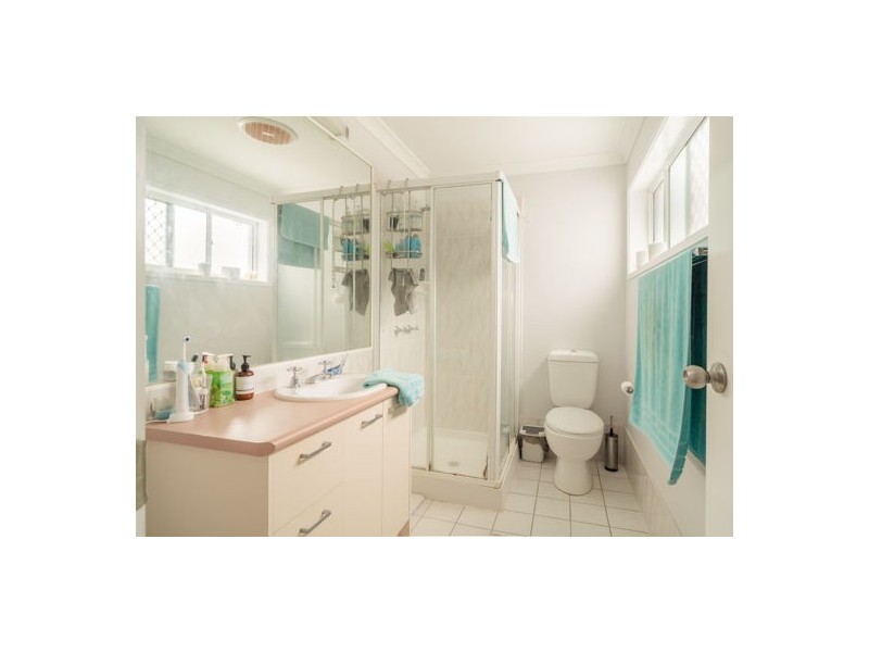 2/47 Hindes St, Lota QLD 4179