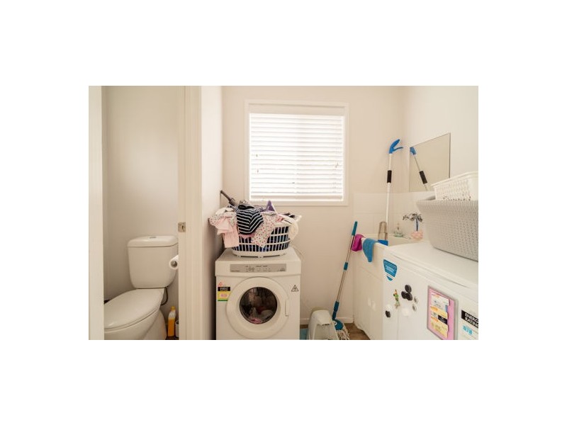 2/47 Hindes St, Lota QLD 4179