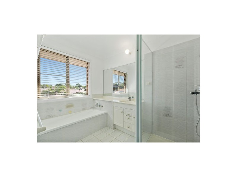 12 Casuarina Crescent, Calamvale QLD 4116