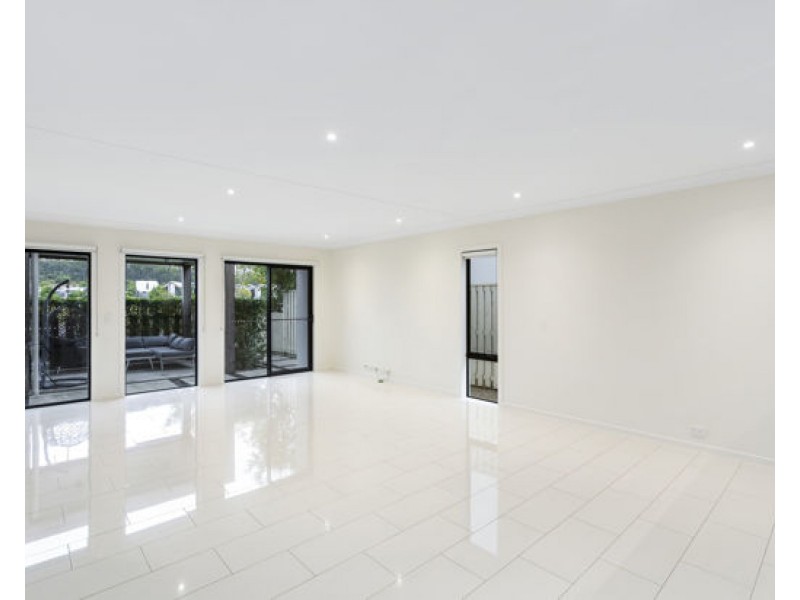 4 Doherty Drive, Pimpama QLD 4209