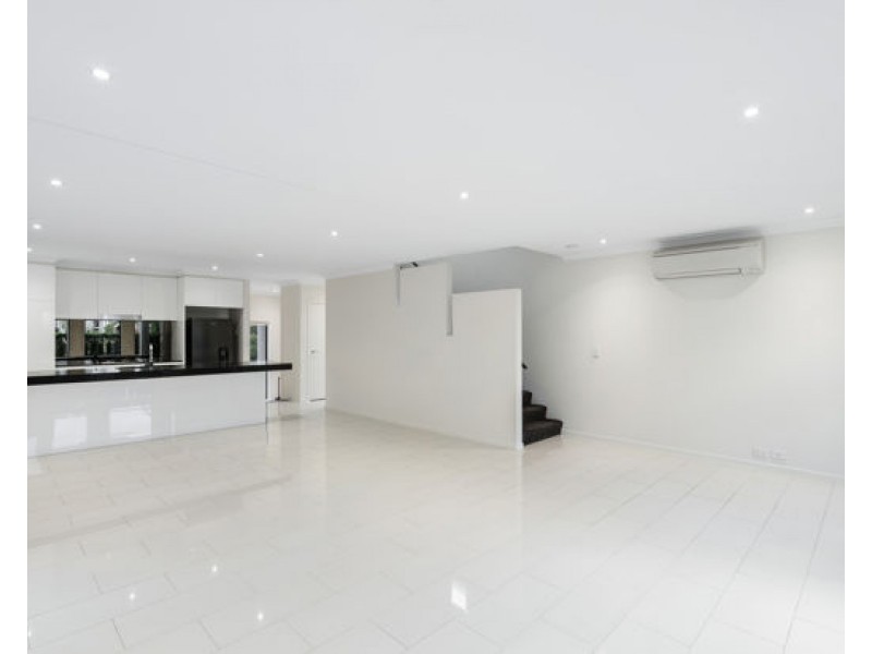 4 Doherty Drive, Pimpama QLD 4209